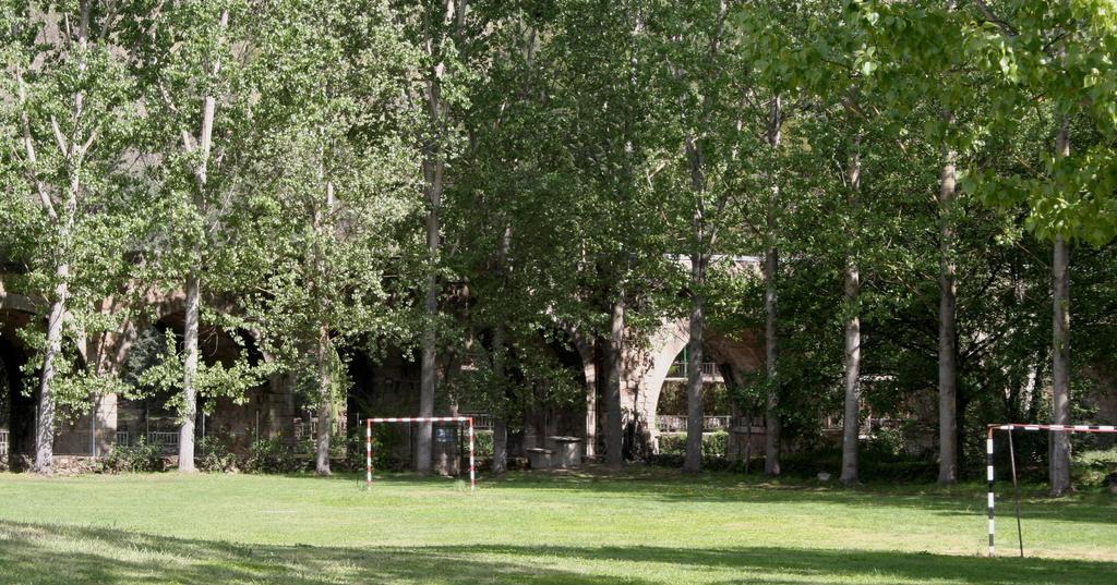 Hostel El Lago, Caceres Jaraiz de la Vera Eksteriør bilde